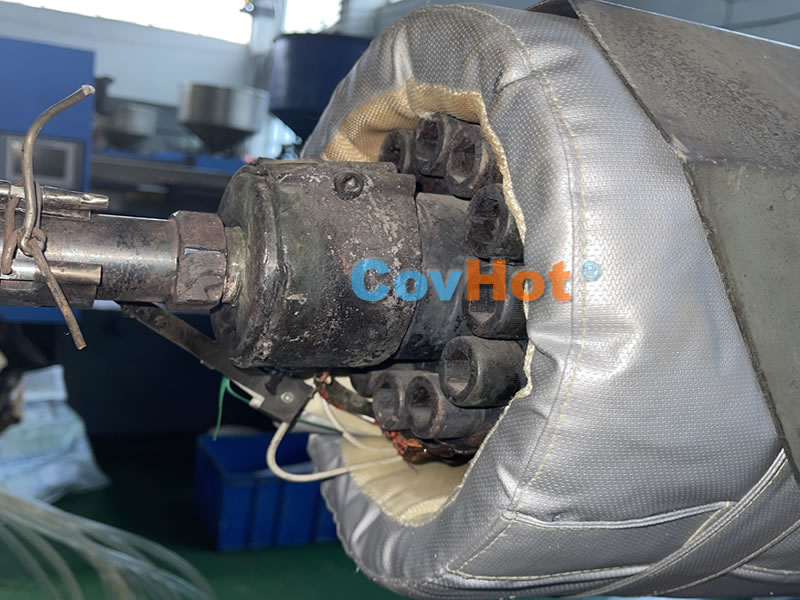 <a href=http://fs-qx.com/e/tags/?tagname=%E6%B3%A8%E5%A1%91%E6%9C%BA%E4%BF%9D%E6%B8%A9 target=_blank class=infotextkey>注塑機(jī)保溫</a>,炮筒<a href=http://fs-qx.com/e/tags/?tagname=%E4%BF%9D%E6%B8%A9%E5%A5%97 target=_blank class=infotextkey>保溫套</a>,方便檢修